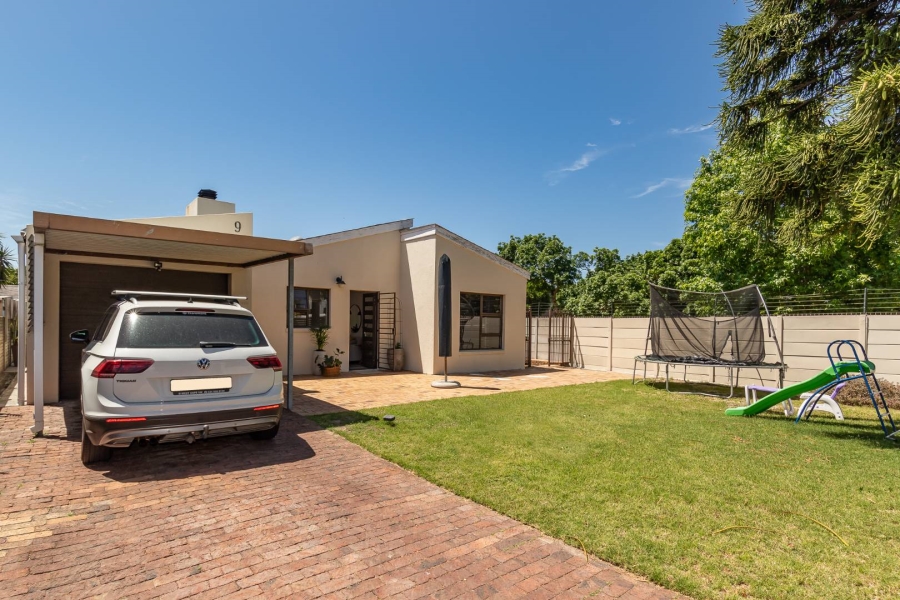 To Let 3 Bedroom Property for Rent in Claremont Western Cape